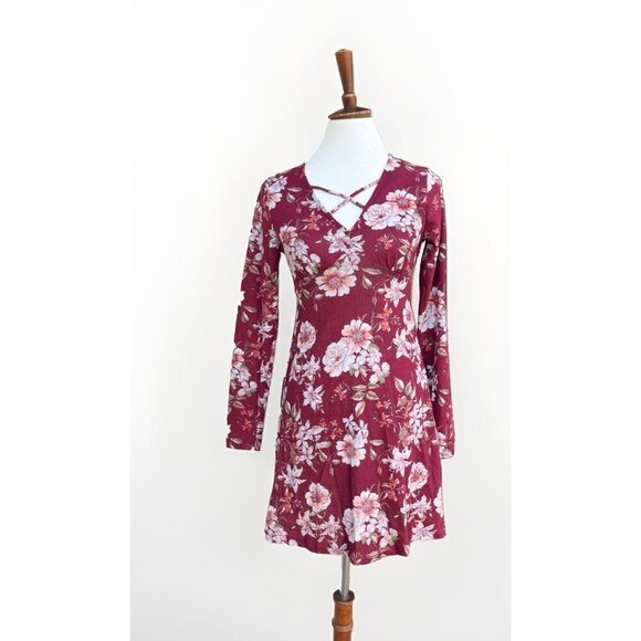 PLANET GOLD Women's Red Zinfandel Floral Long Sleeve Dress Size M Crisscross V-N - Picture 14 of 14